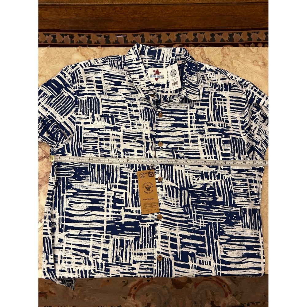 Urban Shores Men's Hawaiian
Shirt Abstract Blue Size Large 44 NWT - Picture 5 of 10